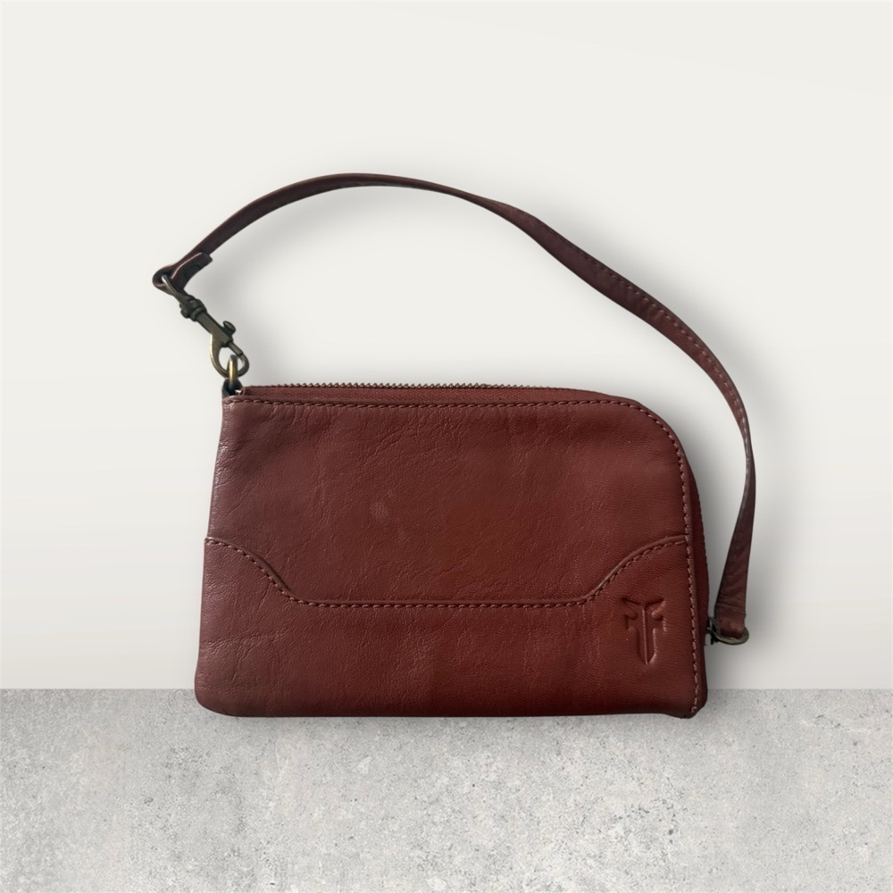 FRYE Leather L-Zip Wristlet